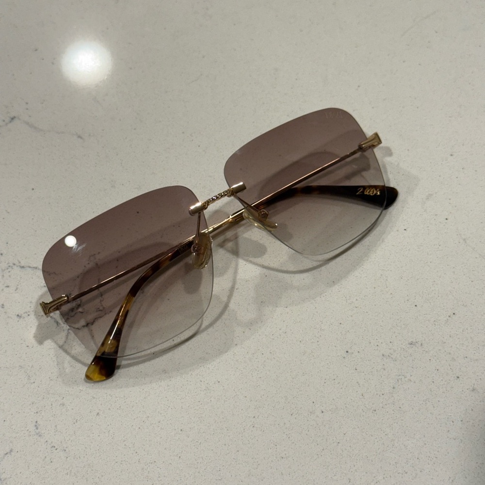 DEZI 2000s Sunglasses
